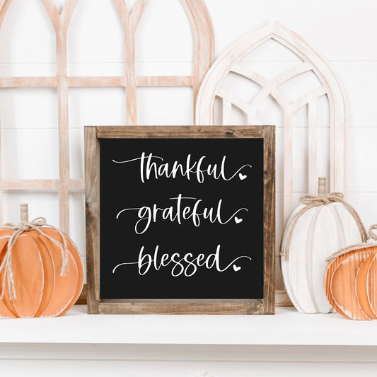 Thankful Grateful Blessed Farmhouse Style Decor - DIY Thanksgiving Host Gift